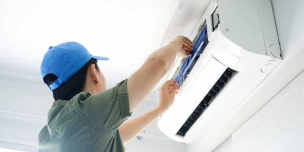 ac repair Male repair air conditioner at room, He is air technician , mechanic , engineer. Maintenance air conditioner myself.
